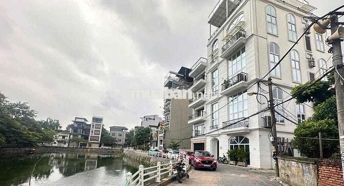CHO THUÊ MẶT BẰNG KINH DOANH PHỐ NGỌC THUỴ - LÔ GÓC - Ô TÔ TRÁNH 10TR