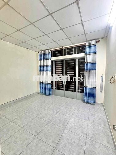 Nhà 1/ lê văn Qứơi [ 4 x17] 1 lầu 3PN ,2WC,hẻm 8m  thông