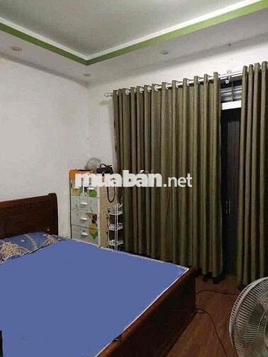 CHO THUÊ NGUYÊN CĂN NHÀ BÁT KHỐI - CỰ KHỐI - Ô TÔ MORNING ĐỖ CỔNG