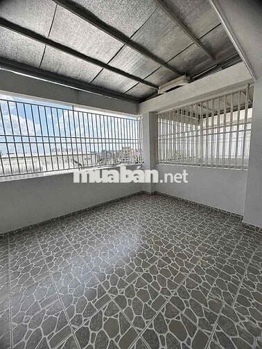Cho thuê phòng đối diện Vạn Phúc City