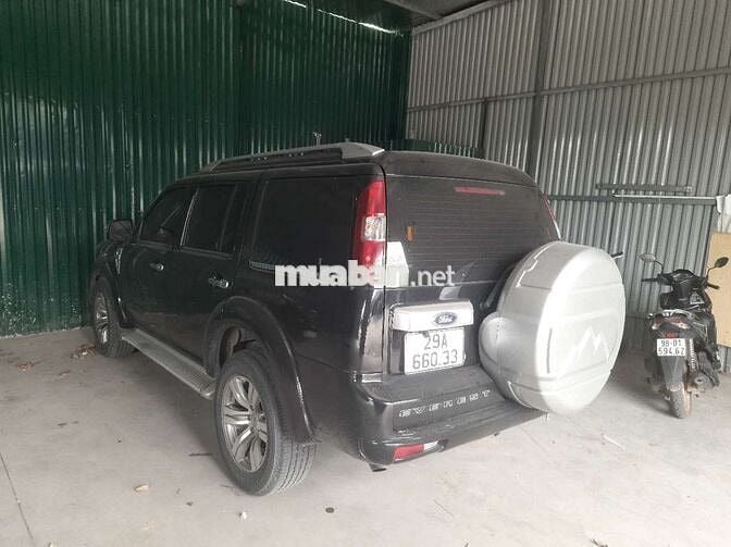 Ford Everest 2011 2.5L 4x2 MT Đen