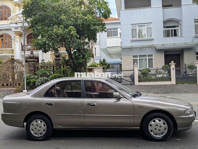 Mitsubishi Galant Supersaloon 1993 hàng vip