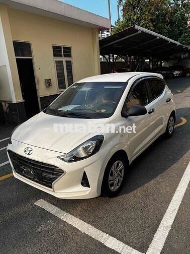 Hyundai i10 2022 Số sàn 30k km Trắng
