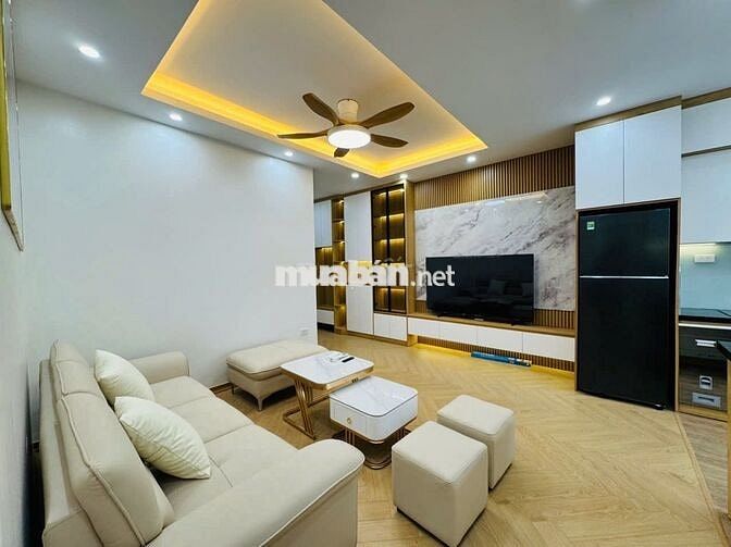 Chính chủ cần bán gấp chung cư kđt Nam Trung Yên, 2 ngủ full nội thất
