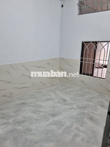 Nhà phía sau lưng GIGAMALL PHẠM VĂN ĐỒNG đường 20, cách 30met