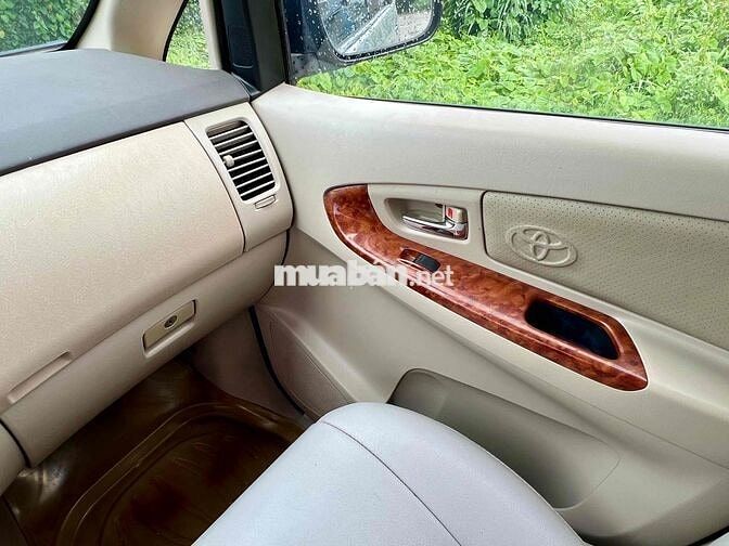 Toyota Innova 2007 Bạc 7 chỗ