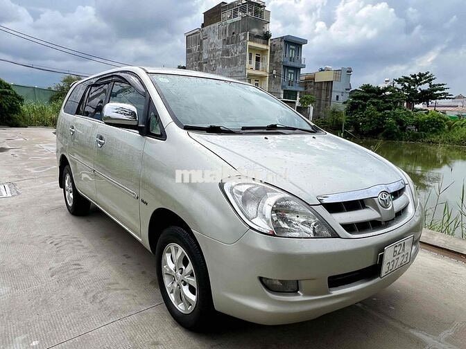 Toyota Innova 2007 Bạc 7 chỗ