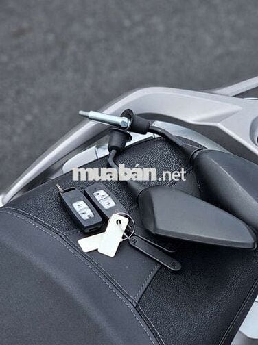 Honda SH150i 2023 Trắng 1.700 km