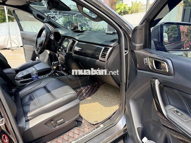 Bán Ford Everest Titanium 2018 2 cầu full đẹp