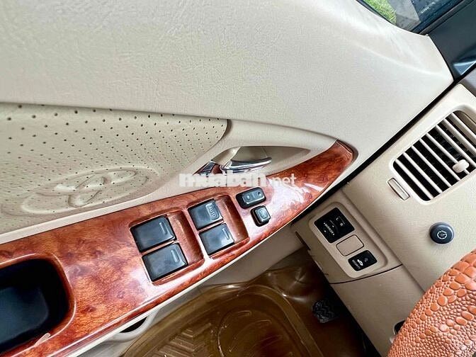 Toyota Innova 2007 Bạc 7 chỗ