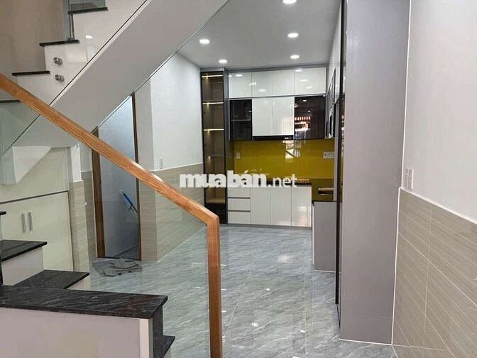 Nhà Mới Đẹp Full Nội Thất,Đường Lạc Long Quân,Tân Bình,DT40m2, 3Tầng. 