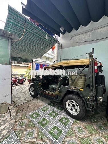 Jeep A2 Xanh rêu