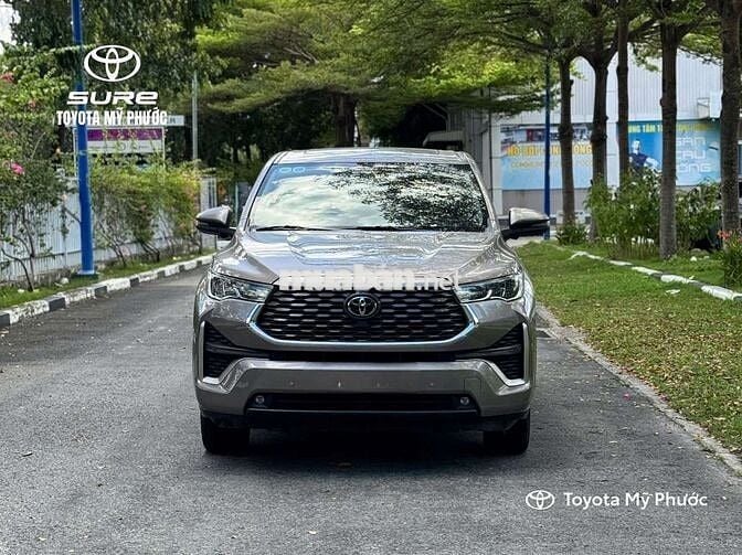 Toyota Innova Cross 2.0HEV 2024 Nâu 34.000 km