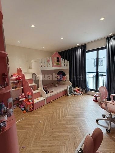 Cho thuê nhà Xuân Diệu 36m² 6 tầng, nội thất sang xịn chỉ 16tr/1 tháng