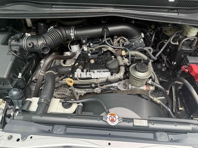 Toyota Innova 2.0 E 2019 MT số sàn