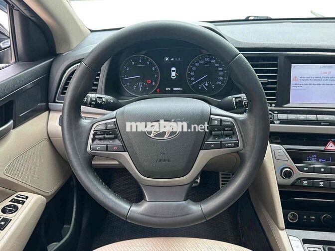 Elantra 2.0Gls 2019 Đen 6 vạn zinn