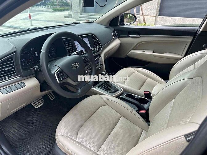 Elantra 2.0Gls 2019 Đen 6 vạn zinn