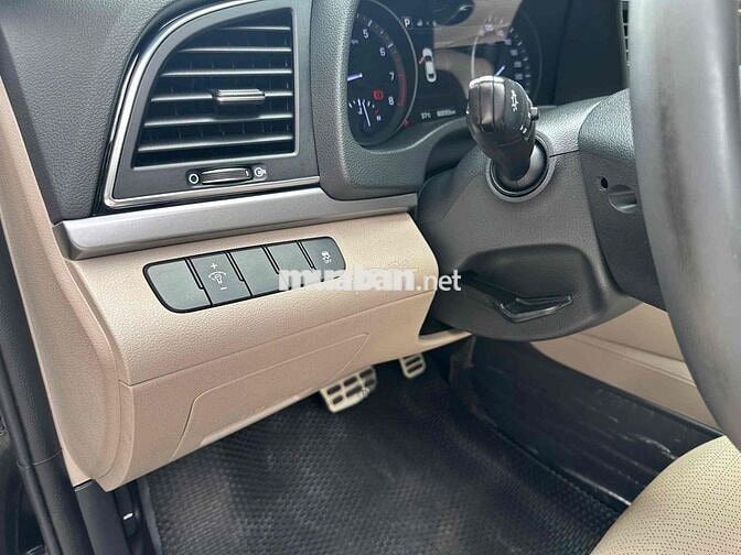 Elantra 2.0Gls 2019 Đen 6 vạn zinn