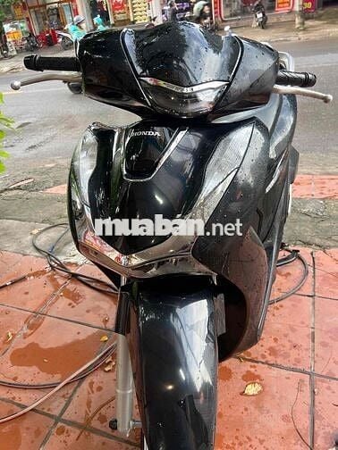 Honda SH 125 2022 Đen Chuẩn đồng hồ
