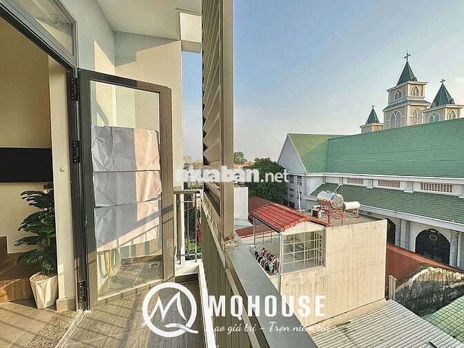 CĂN HỘ DUPLEX BAN CÔNG RỘNG 40M2, GÁC CAO 2M NGAY NHÀ GA T3 