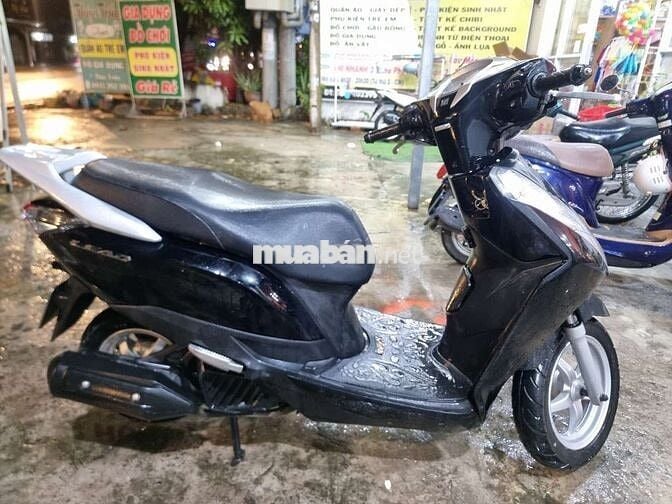 Honda Lead Đen