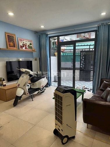 Cho thuê nguyên căn nhà mới đẹp, hẻm 5m, đường 14, Bình Trưng