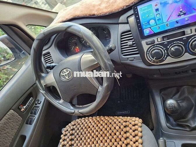 Toyota Innova E 2013 Số sàn Bạc 176793 km