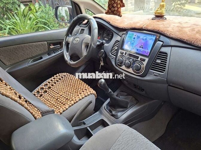 Toyota Innova E 2013 Số sàn Bạc 176793 km