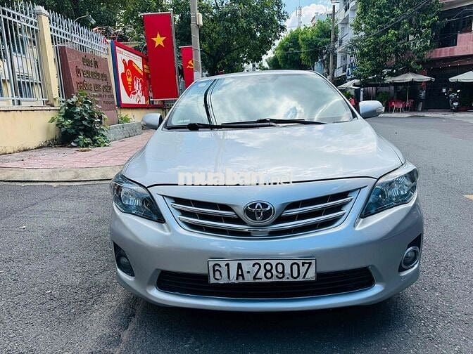 Toyota Corolla Altis Bạc 5 chỗ