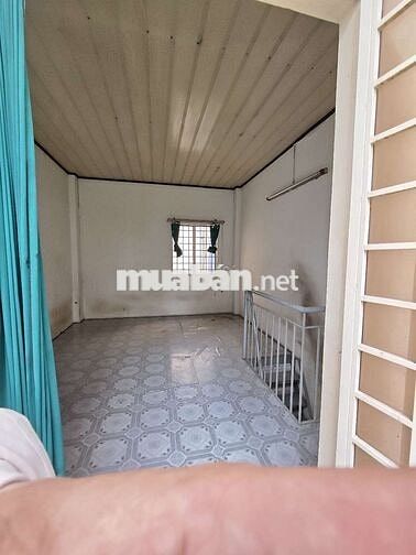Bán nhà nhỏ cấp 4 1 lửng 1 gác suốt