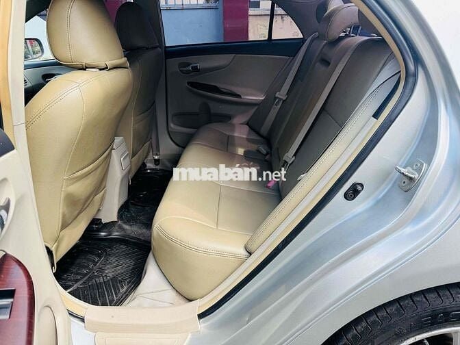 Toyota Corolla Altis Bạc 5 chỗ