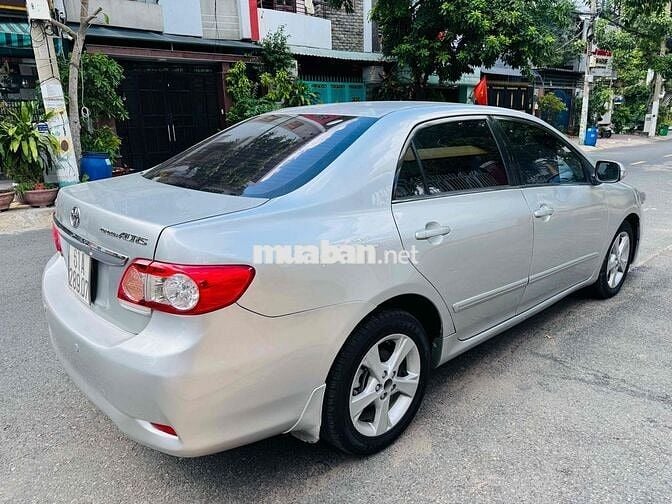 Toyota Corolla Altis Bạc 5 chỗ