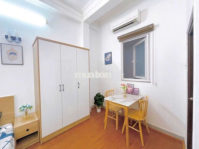 GẦN VHU ĐẦY ĐỦ NỘI THẤT CÓ MÁY GIẶT CỬA SỔ
