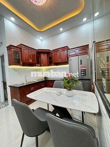 Nhà Phố HXH 3 Lầu Phạm Văn Chiêu 4pn 5wc 24tr