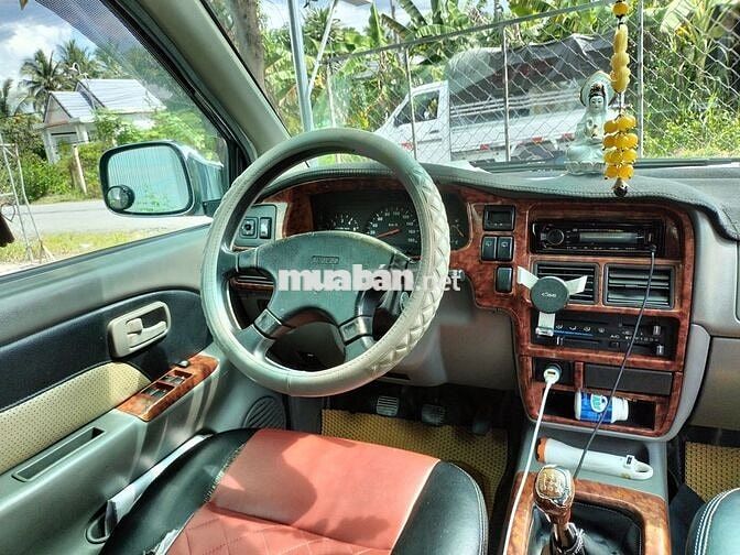 BÁN XE ISUZU 8 CHỖ MÁY DẦU