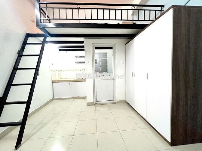 CHO THUÊ PHÒNG TRỌ BÌNH THẠNH RỘNG 25m2 CÓ GÁC CAO MÁY LẠNH TỦ QUẦN ÁO
