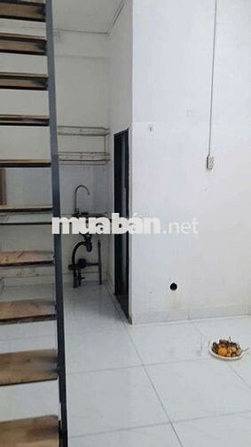 Nhà hẻm thông xe hơi đậu cửa 1 xẹt Trường Chinh 3.5x9m 1 lầu đúc