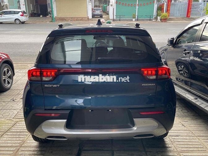 Kia Sonet 2024 1.5 Premium	 - 11000 km