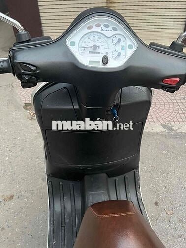 Piaggio GTS 2024 Đen