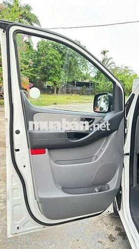 Hyundai Starex tải van 2015 số sàn Trắng