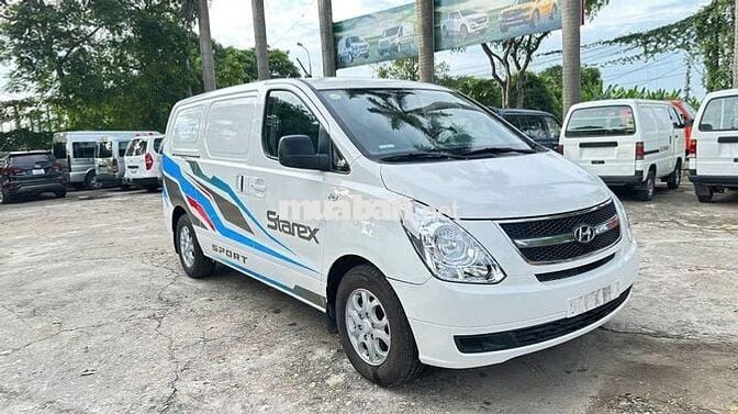 Hyundai Starex tải van 2015 số sàn Trắng