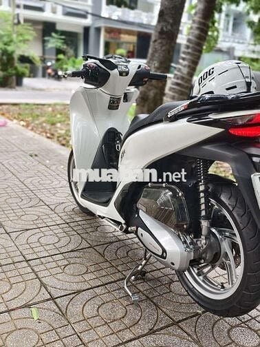 Honda SHVN 125CBS