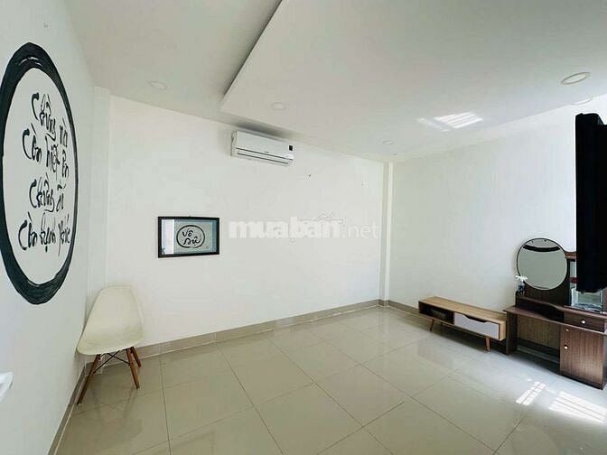 Nhà 3 tầng trung tâm Nha Trang Gần Siêu Thị Co.op mart