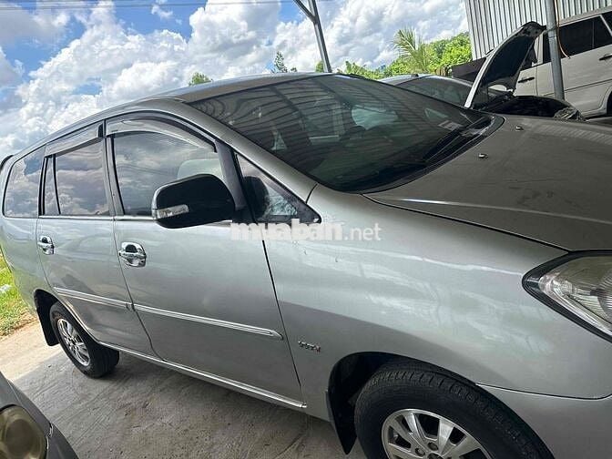 Toyota Innova J 2008 Bạc 7 chỗ