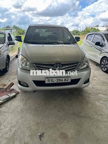 Toyota Innova J 2008 Bạc 7 chỗ