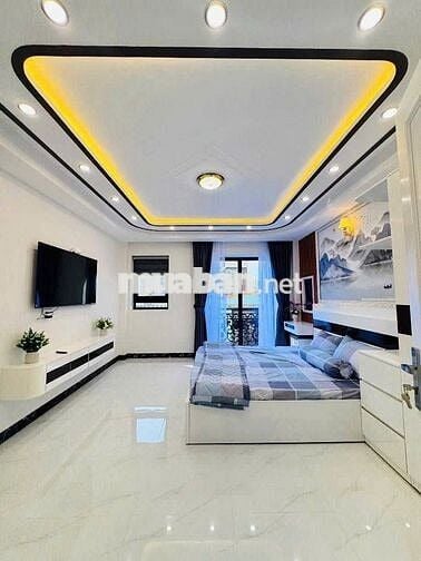 Bán nhà xây mới 5 tầng cạnh Thích Quảng Đức - (4.1x8.5) full nội thất