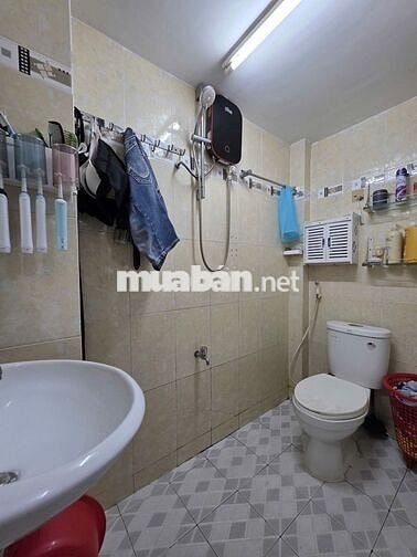 BÁN NHÀ GẦN VÒNG XOAY LÊ ĐẠI HÀNH - ÂU CƠ