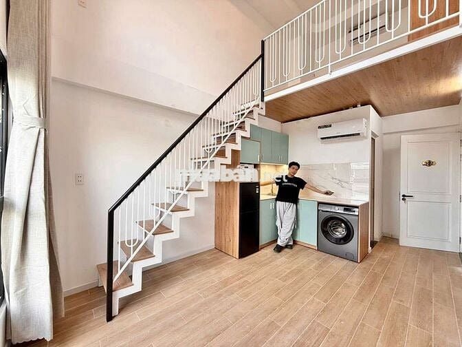 Duplex Gác siêu rộng cao ngay Công Viên Làng Hoa 