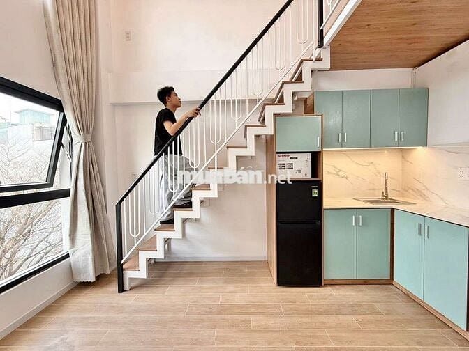 Duplex Gác siêu rộng cao ngay Công Viên Làng Hoa 