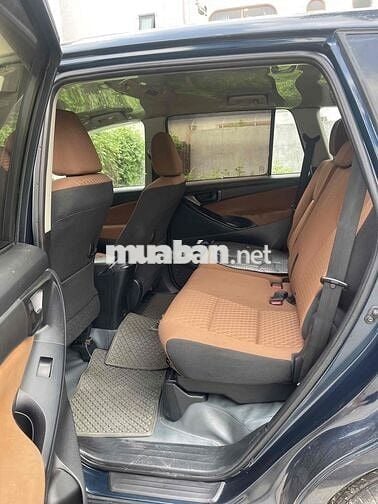 Toyota Innova 2018 Đen 7chỗ